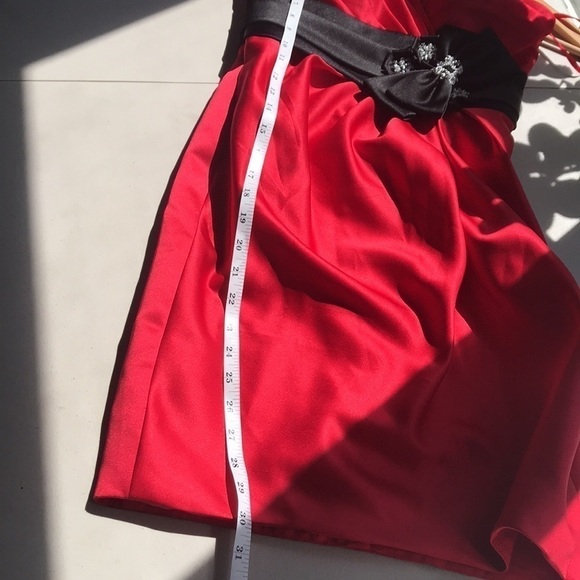 COLOUR Kenneth Winston strapless satin sweetheart neck dress size 4 red black - Picture 7 of 10